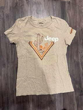 Jeep Women's Tan Cactus Graphic Short Sleeve Tee